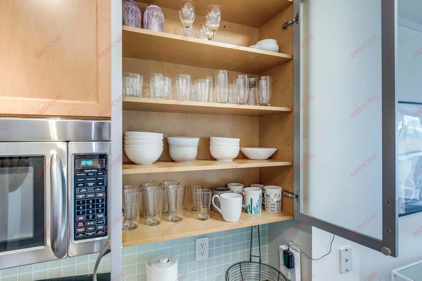多倫多租房Sleek Modern Yorkville Suite