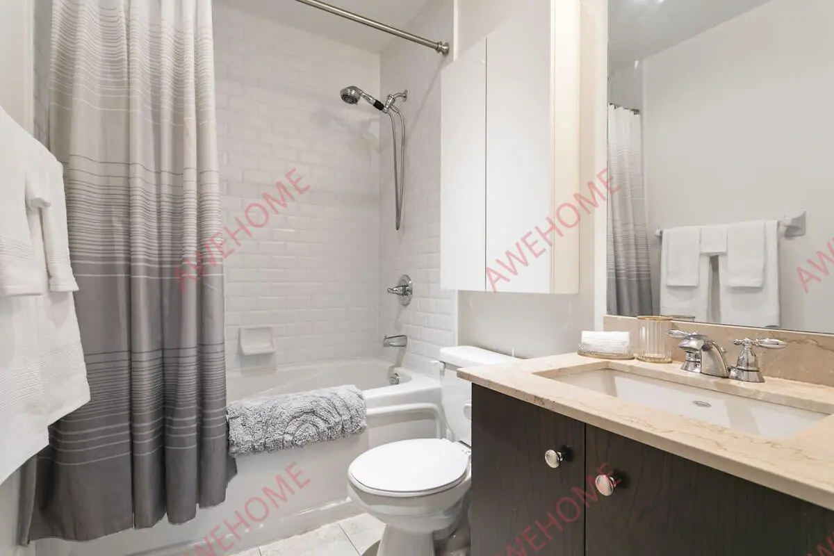 多倫多租房Yorkville Downtown Hotel Style Large Suite