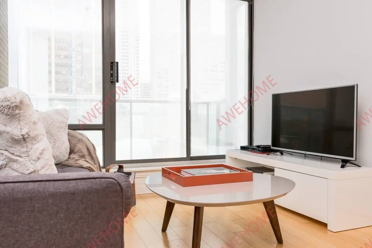 多倫多租房Downtown Hotel Style Yorkville 1 Bedroom with Den