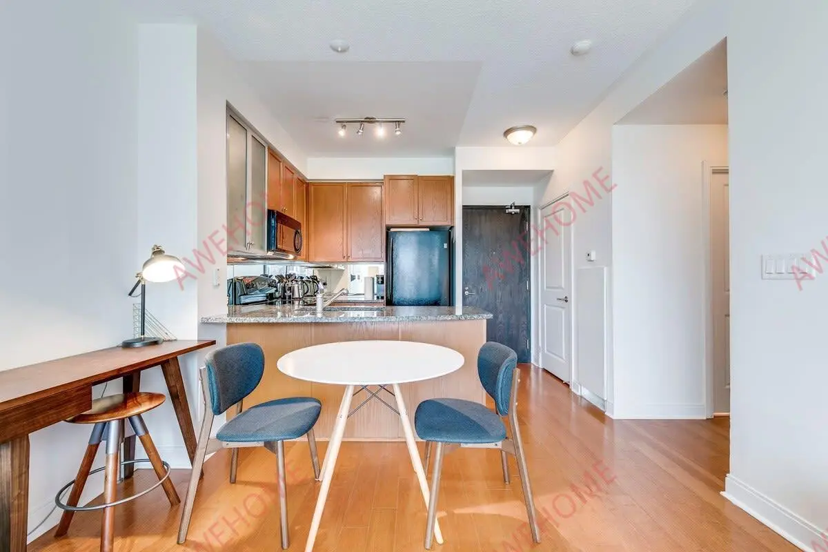多倫多租房9th Floor Suite Yorkville