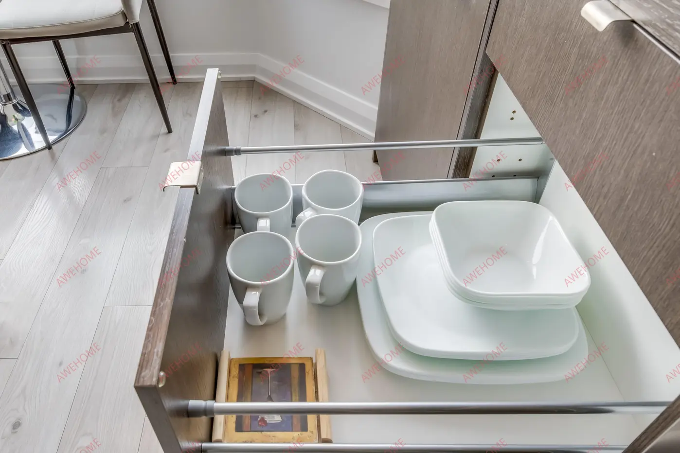 多倫多租房Upscale 1BR  Den in Downtown Torontos Yorkville