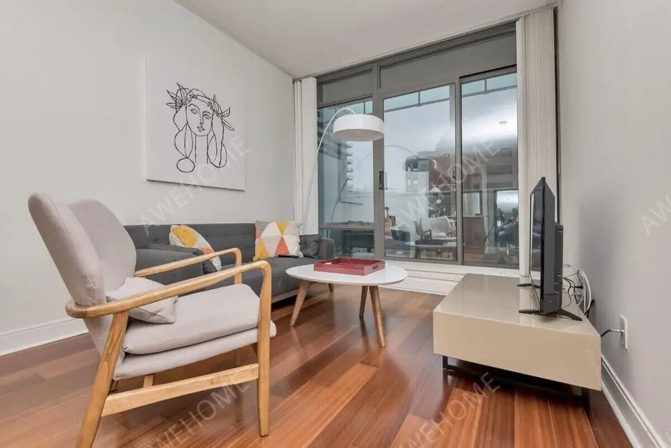 多倫多租房Modern Yorkville One Bedroom Suite