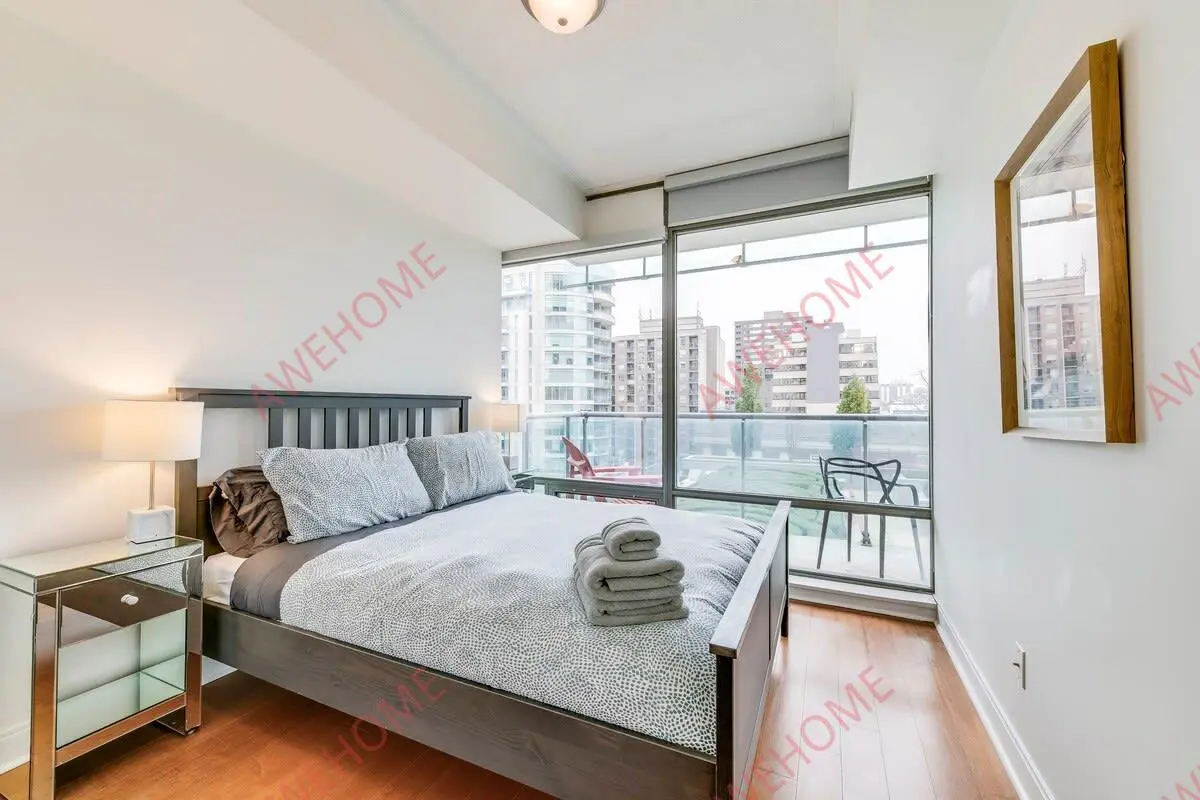 多倫多租房9th Floor Suite Yorkville