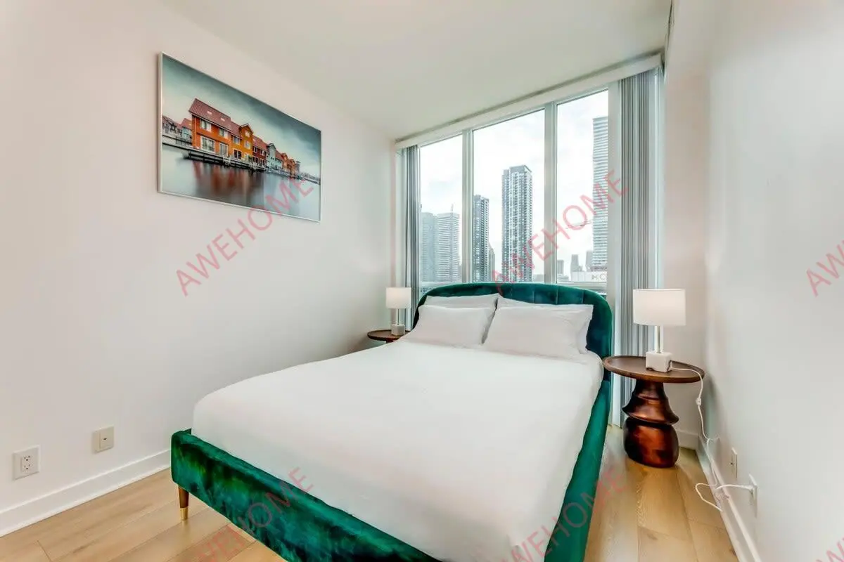 多倫多租房Modern 2 Bedroom Haven Steps from Square One