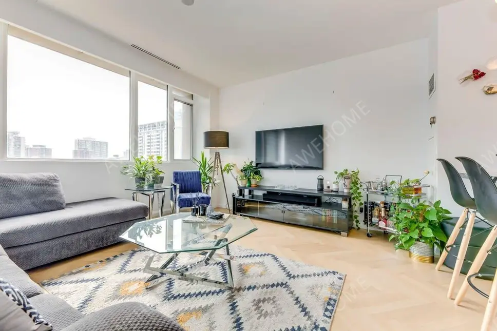 多倫多租房Spacious 2 Bedroom Downtown Toronto