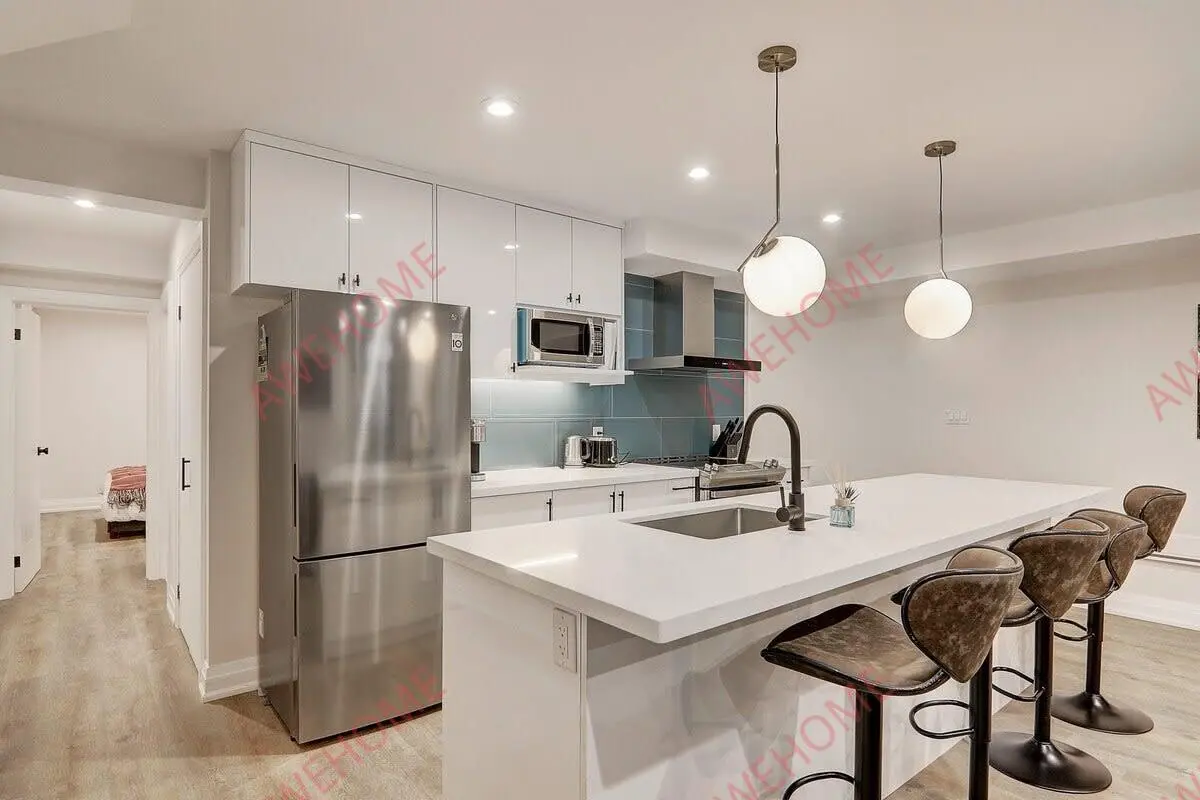多倫多租房Sleek and Stylish Suite in The Annex