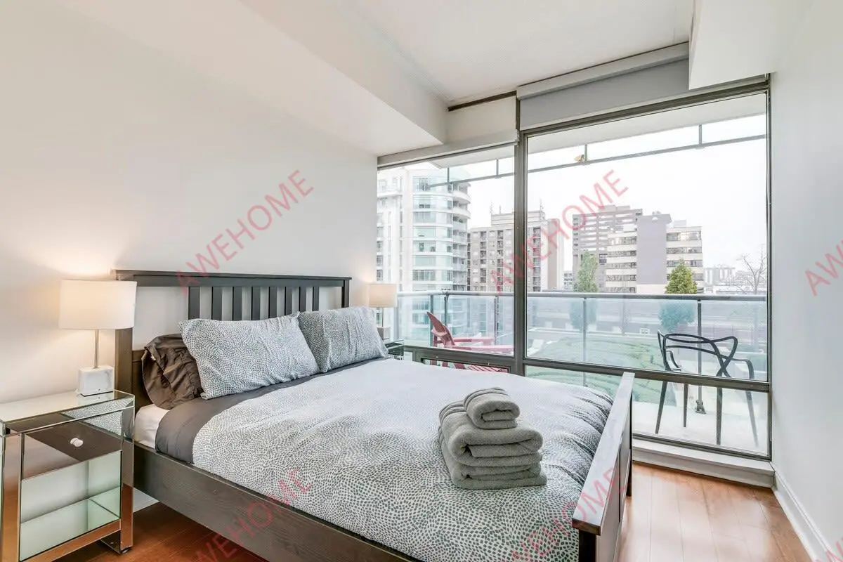 多倫多租房9th Floor Suite Yorkville
