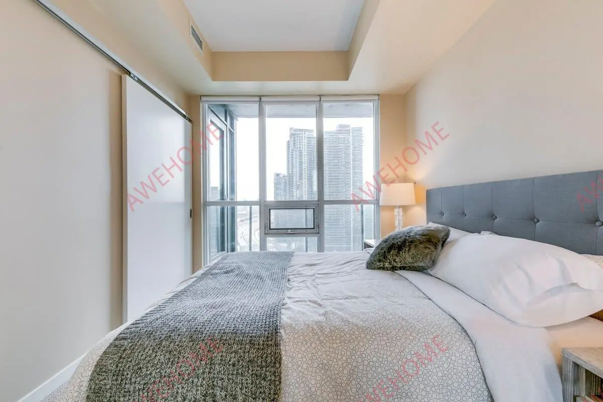 多倫多租房Toronto Stylish 2Bdrm Free Parking