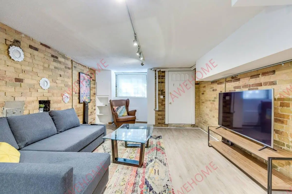 多倫多租房Elegant Spacious Studio in Downtown Toronto