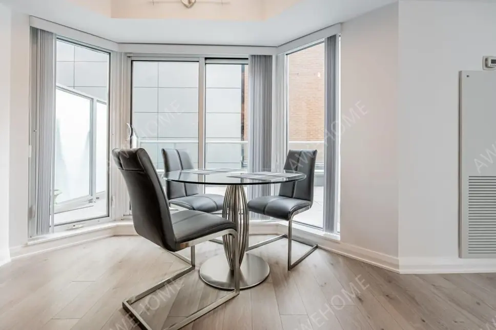 多倫多租房London in Yorkville