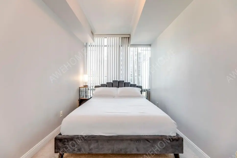 多倫多租房Chic Modern One Bedroom in Yorkville