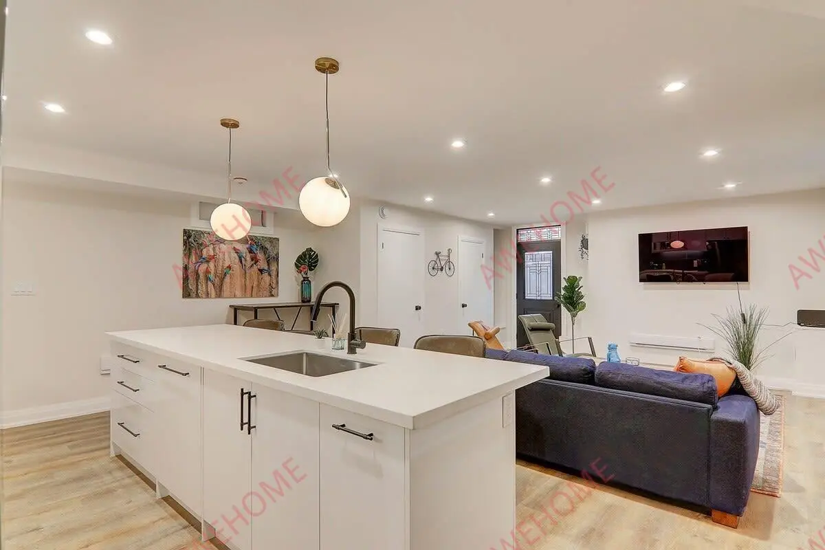 多倫多租房Sleek and Stylish Suite in The Annex