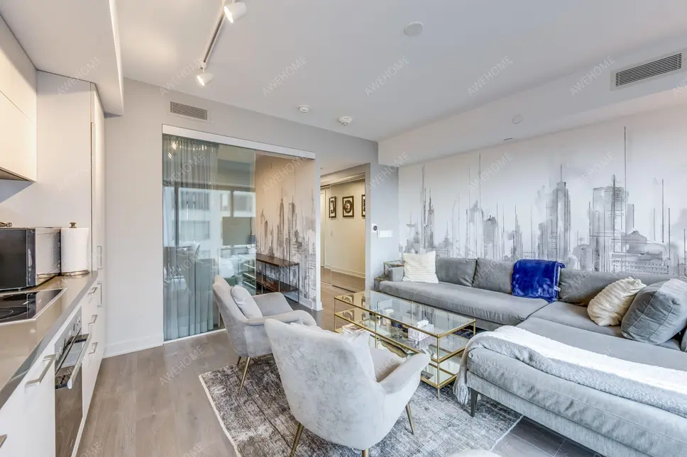 多倫多租房Yorkvilles Residence on Cumberland