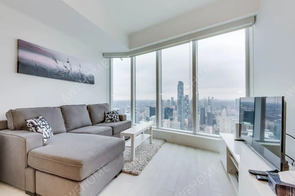 多倫多租房High in the Sky Hotel Style Sub Penthouse