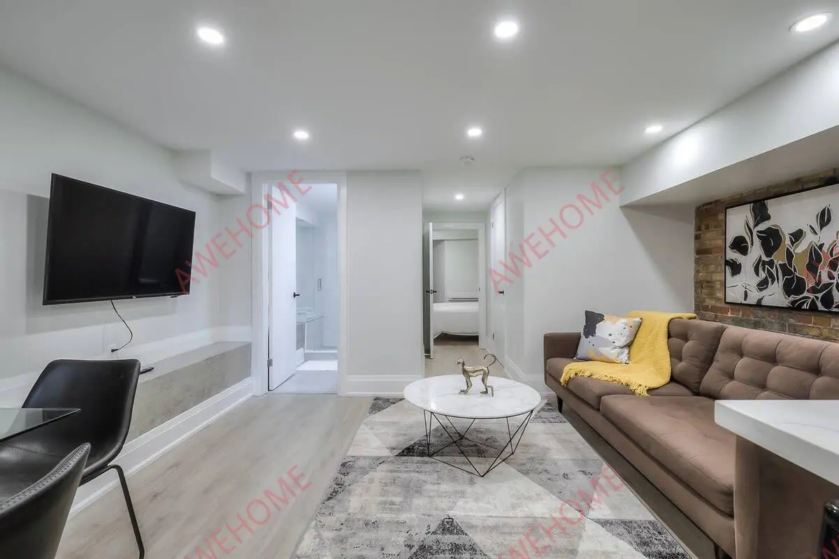 多倫多租房Snazzy 2BR Suite near Dundas Square