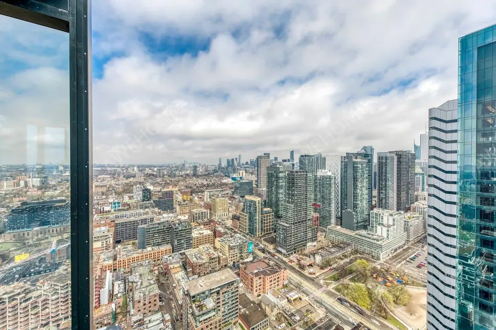 多倫多租房Penthouse Above the Clouds Toronto