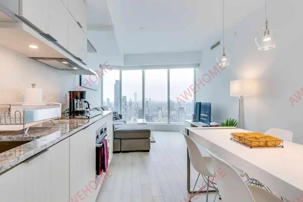 多倫多租房High in the Sky Hotel Style Sub Penthouse
