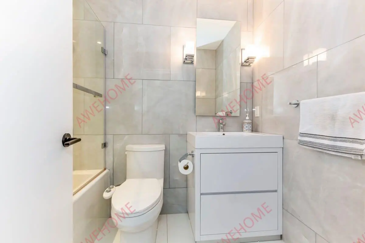 多倫多租房Spacious 2 Bedroom Downtown Toronto