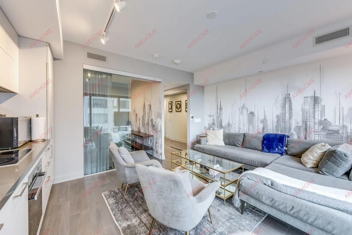 多倫多租房Yorkvilles Residence on Cumberland