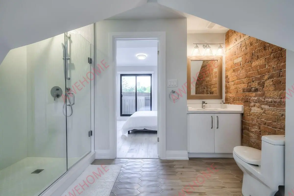 多倫多租房Stunning Split-level 2BR Loft near Dundas Sq
