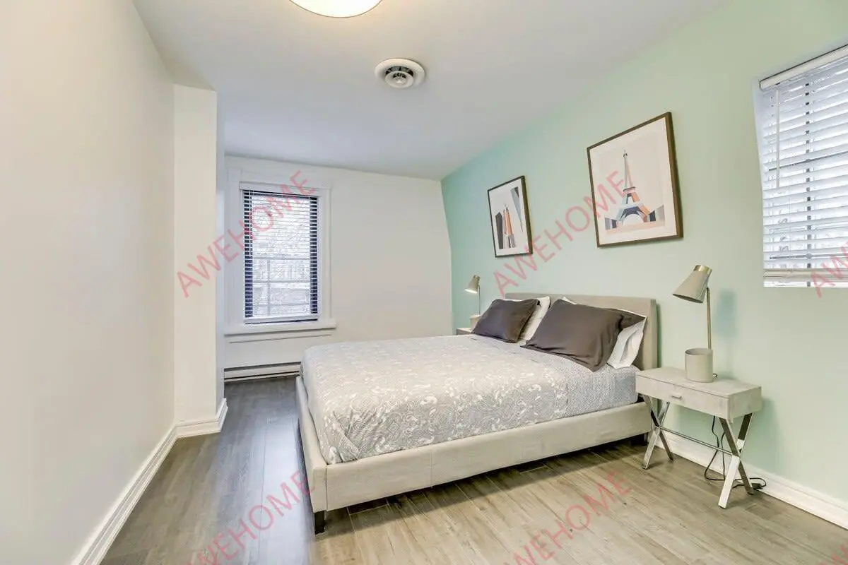 多倫多租房Stylish 2 Storey 2BR in Downtown Toronto