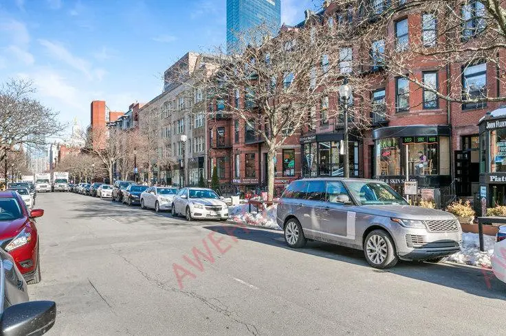 波士頓租房230 Newbury St 600