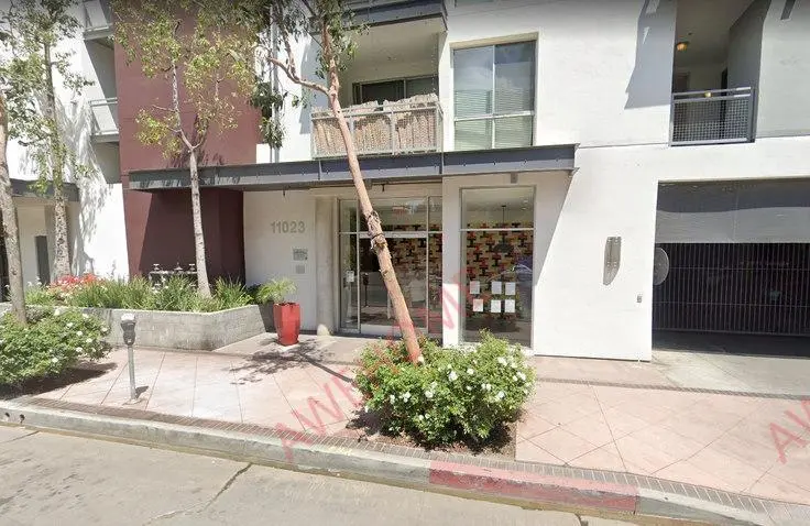 洛杉磯租房Living At NoHo 971