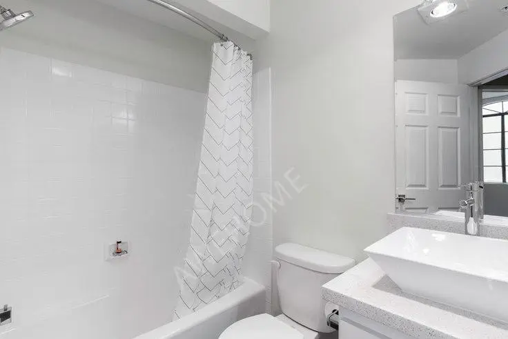 洛杉磯租房Burton Luxury Apts 116