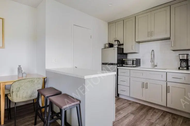洛杉磯租房4140 Grandview 1327