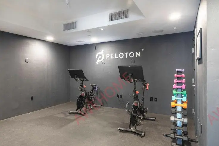 洛杉磯租房1724 N Highland Ave 202