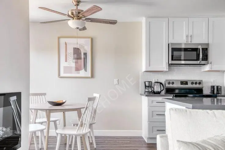 洛杉磯租房Brookside Terrace Apartments 948