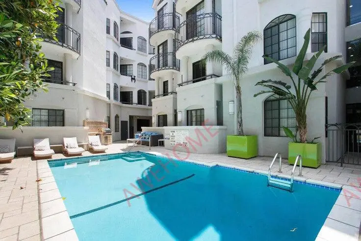 洛杉磯租房Burton Luxury Apts 116