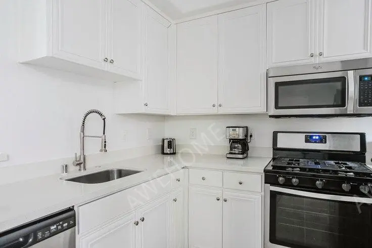 洛杉磯租房2225 S Beverly Glen 1271