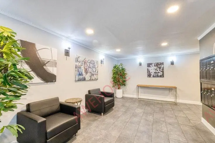 洛杉磯租房1620 S Bentley Ave 902