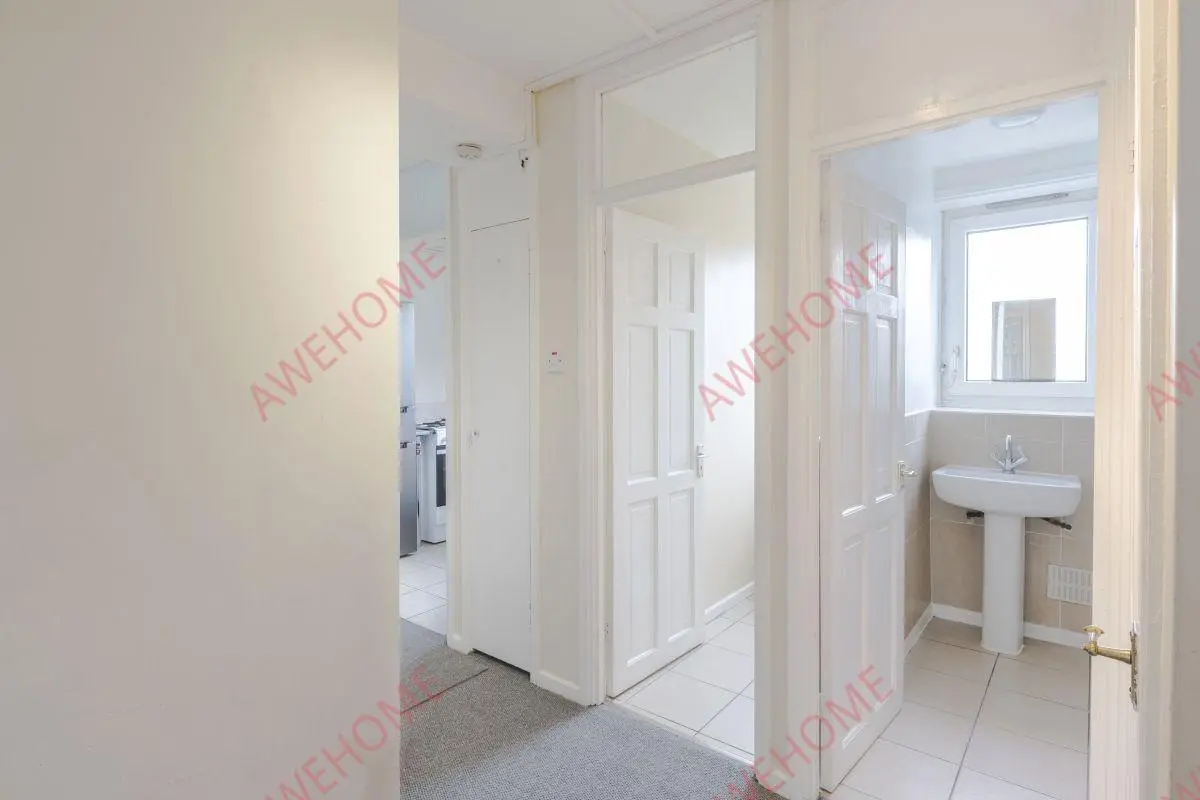 倫敦租房Westleigh Avenue SW15 3B