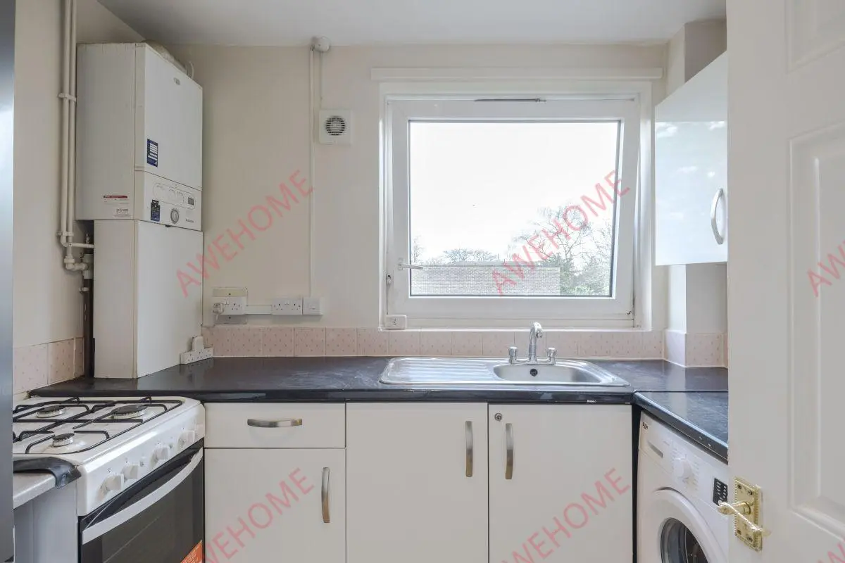 倫敦租房Westleigh Avenue SW15 3B