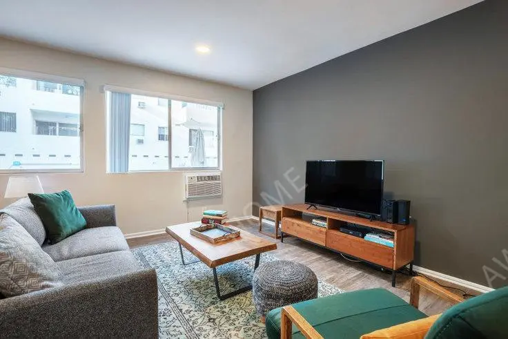 洛杉磯租房Brentwood Regency 220