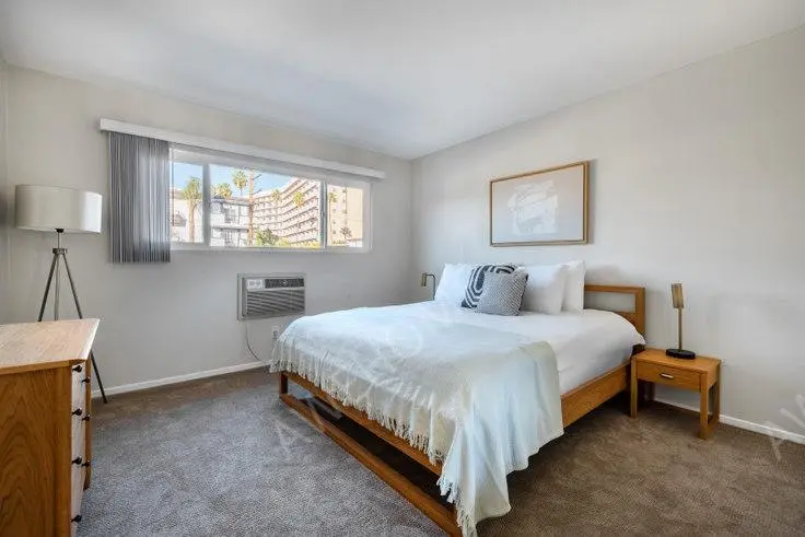 洛杉磯租房311 Doheny Dr 379