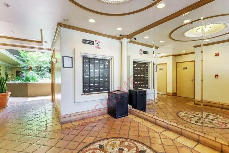 洛杉磯租房2225 S Beverly Glen 1363