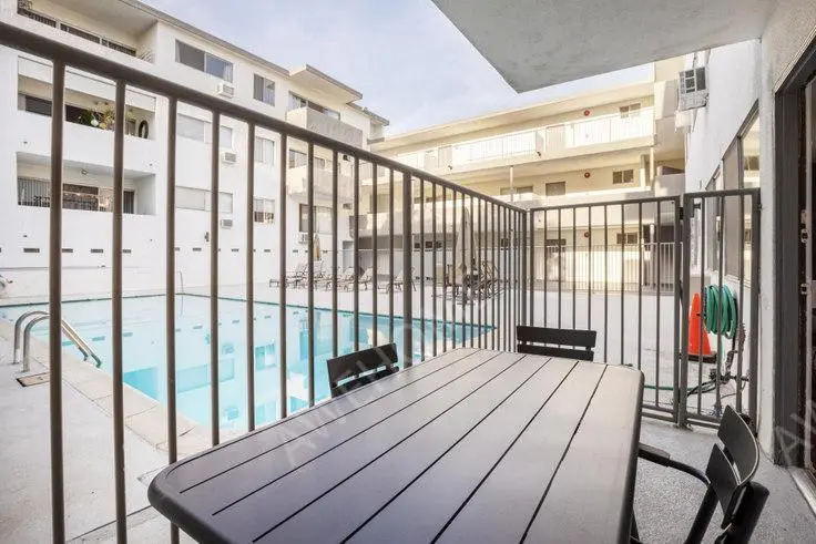 洛杉磯租房Brentwood Regency 220