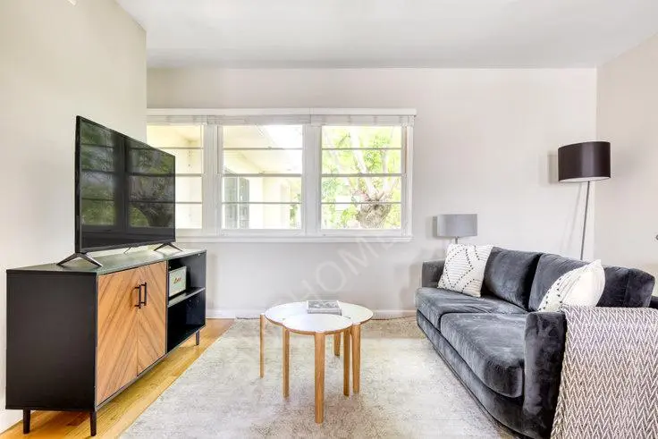 洛杉磯租房Lincoln Place Apartments 494