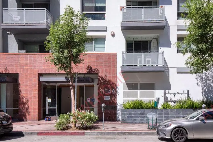 洛杉磯租房Living At NoHo 528