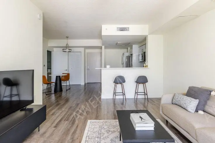 邁阿密租房Brickell First Apartments 143