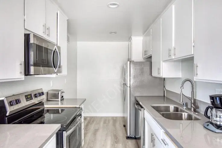 洛杉磯租房616 N Sweetzer Ave 492