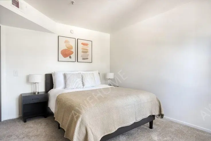 洛杉磯租房AVA Studio City 923