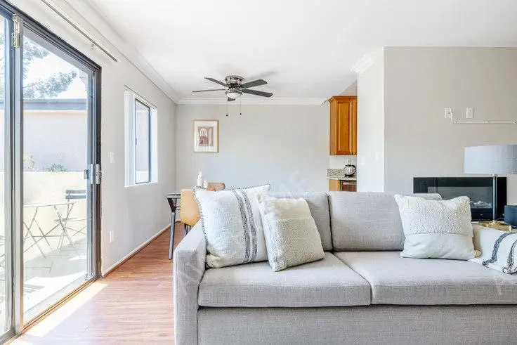 洛杉磯租房Brody Terrace I Apartments 463