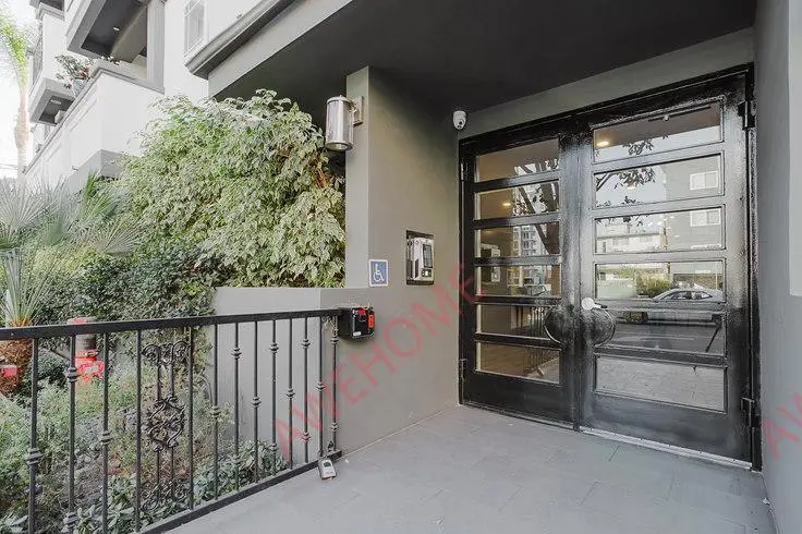洛杉磯租房147 S Doheny Drive 1284