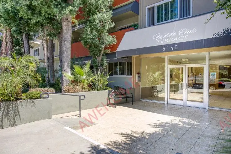 洛杉磯租房5140 White Oak Ave 895