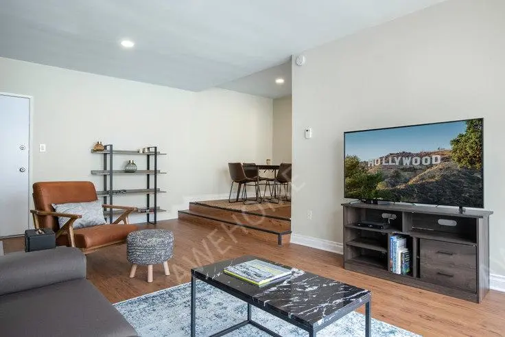 洛杉磯租房Brentwood Regency 89