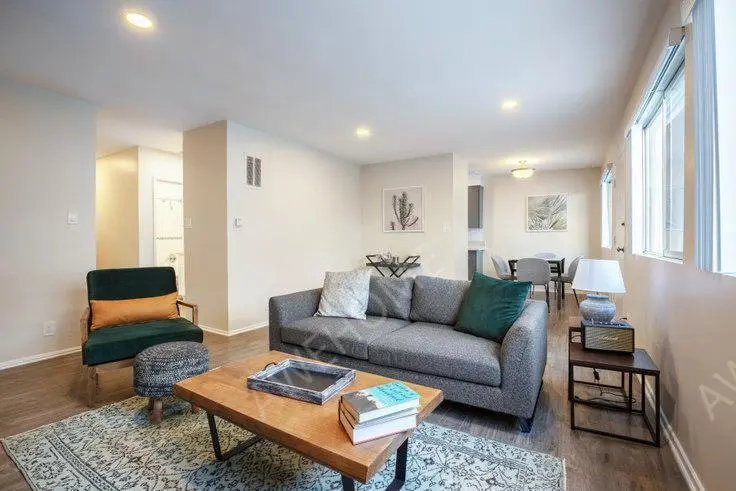 洛杉磯租房Brentwood Regency 220